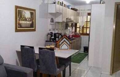 Imagem: A casa possui 2 Dormitórios, 1 Banheiro, 2 Vagas na garagem