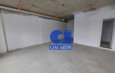 Imagem: O depósito possui 1 Vaga na garagem, 50m² de Área e está