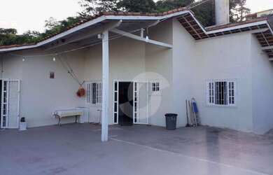 Imagem: A casa em condomínio possui 3 Dormitórios, 4 Banheiros, 1