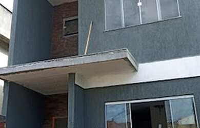 Imagem: A casa possui 2 Dormitórios, 1 Banheiro, 1 Vaga na garagem