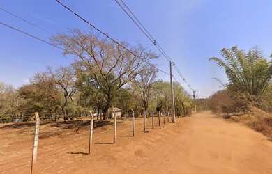 Imagem: O terreno possui 6.000m² de Área e está localizado em Shopping