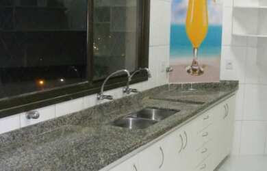 Imagem: O apartamento possui 4 Dormitórios, 3 Banheiros, 2 Vagas na