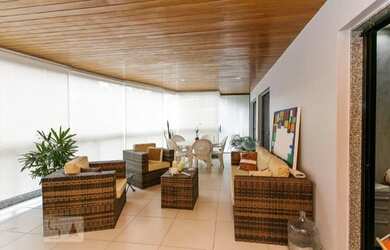 Imagem: O apartamento possui 3 Dormitórios, 1 Banheiro, 1 Vaga na garagem