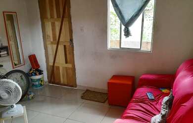 Imagem: A casa possui 1 Dormitório, 1 Banheiro e está localizado