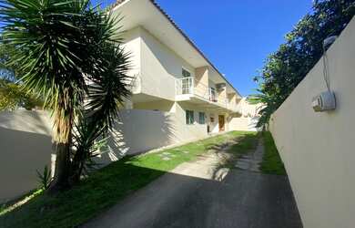 Imagem: A casa possui 3 Dormitórios, 2 Banheiros, 80m² de Área e