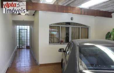 Imagem: A casa possui 3 Dormitórios, 3 Banheiros, 2 Vagas na garagem