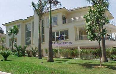 Imagem: A casa em condomínio possui 4 Dormitórios, 5 Banheiros, 5