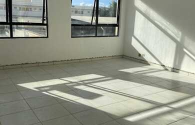 Imagem: O depósito possui 54m² de Área e está localizado em Centro