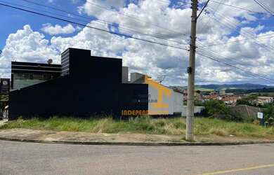 Imagem: O terreno possui 254m² de Área e está localizado em Parque