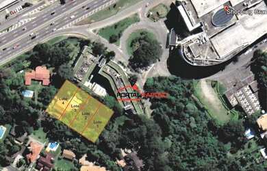 Imagem: O terreno possui 518m² de Área e está localizado em Bosque