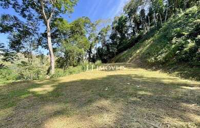 Imagem: O terreno possui 2897m² de Área e está localizado em Pedro