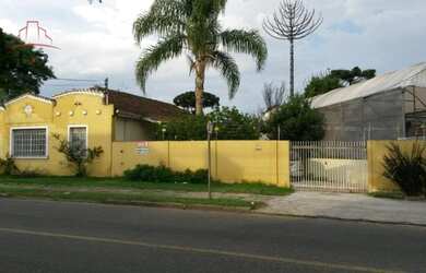 Imagem: O terreno possui 490m² de Área e está localizado em Seminário