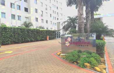 Imagem: O apartamento possui 2 Dormitórios, 1 Banheiro, 1 Vaga na garagem