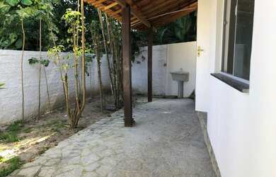 Imagem: O quarto possui Varanda e está localizado em Itaipu, Nova