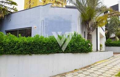 Imagem: O depósito possui 400m² de Área e está localizado em Jardim