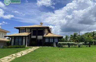 Imagem: A casa em condomínio possui 4 Dormitórios, 5 Banheiros, 4