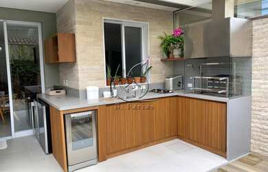 Imagem 14: Casa em condomínio contendo 3 suítes, piscina privativa, situado na praia de Juquehy