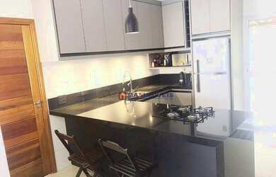 Imagem: A casa em condomínio possui 2 Dormitórios, 1 Banheiro, 2 Vagas