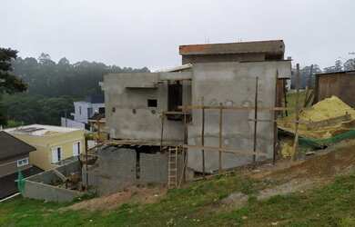 Imagem: A casa em condomínio possui 3 Dormitórios, 5 Banheiros, 5