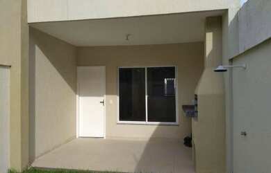 Imagem: A casa possui 2 Dormitórios, 1 Banheiro, 1 Vaga na garagem