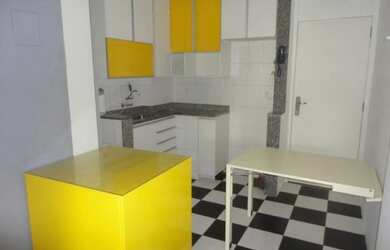 Imagem: A kitnet possui 1 Banheiro, 35m² de Área e está localizado