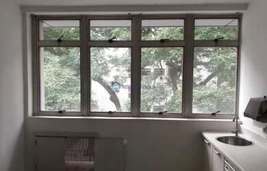 Imagem: O depósito possui 1 Vaga na garagem, 65m² de Área e está