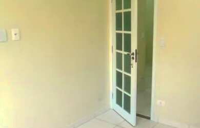 Imagem: O apartamento possui 1 Dormitório, 1 Banheiro, 42m² de Área