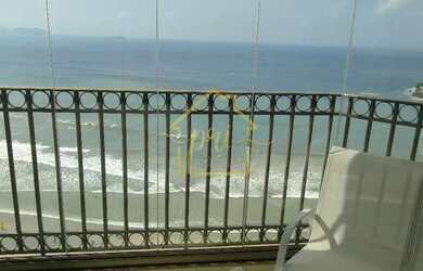 Imagem: O apartamento possui 4 Dormitórios, 4 Banheiros, 2 Vagas na