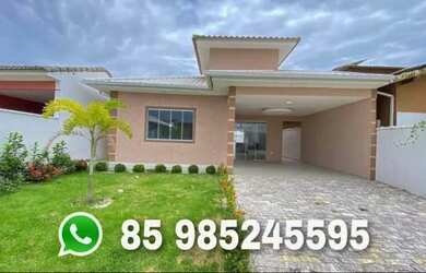 Imagem: A casa possui 3 Dormitórios, 2 Banheiros, 2 Vagas na garagem