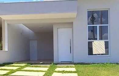 Imagem: A casa em condomínio possui 3 Dormitórios, 3 Banheiros, 2