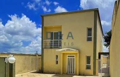 Imagem: A casa em condomínio possui 4 Dormitórios, 5 Banheiros, 4