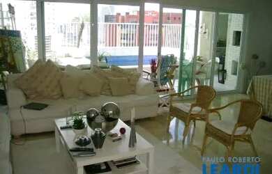 Imagem: O apartamento na cobertura possui 4 Dormitórios, 5 Banheiros