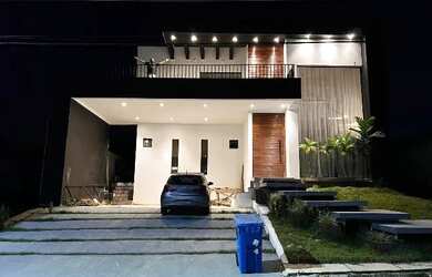 Imagem: A casa em condomínio possui 3 Dormitórios, 1 Banheiro, 4 Vagas