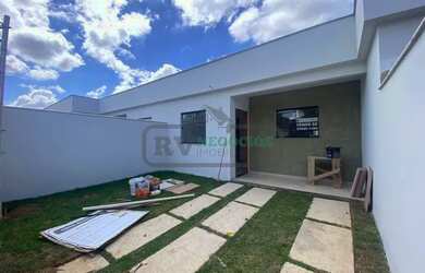 Imagem 1: Rv4299,at *Casa 2/4, uma vaga no JARDIM dos ALFINEIROS