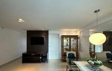 Imagem: O apartamento possui 3 Dormitórios, 2 Banheiros, 2 Vagas na