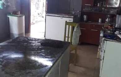 Imagem 4: Vendo casa na cabanagem. Varanda, Área de serviço, 2 Banheirose2 Dormitórios