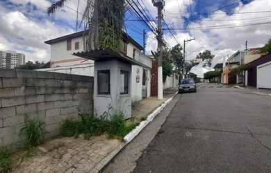Imagem: O terreno possui 394m² de Área e está localizado em Planalto
