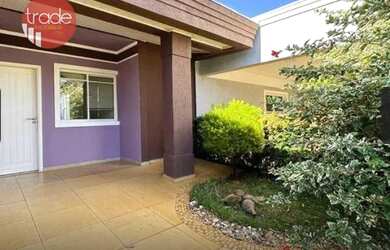 Imagem: A casa em condomínio possui 3 Dormitórios, 3 Banheiros, 2