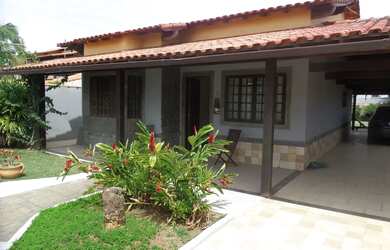 Imagem: A casa possui 2 Dormitórios, 2 Banheiros, 5 Vagas na garagem