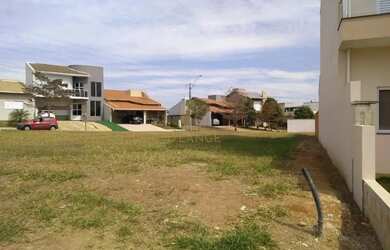 Imagem: O terreno à venda possui 510m² de Área e está localizado