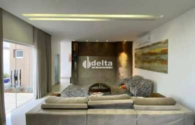 Imagem 10: Casa disponível para venda no bairro Jardim Karaíba em Uberlândia MG