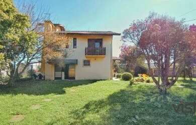 Imagem 2: Casa a venda de 180m² no bairro Desvio Rizzo