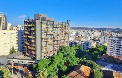 Imagem: O apartamento possui 2 Dormitórios, 2 Banheiros, 1 Vaga na