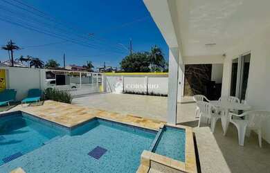 Imagem 2: Casa com piscina próxima ao mar em Matinhos-PR