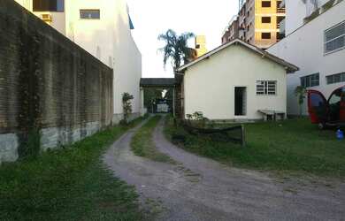 Imagem 2: Casa com terreno em tubarão sc na Av expedionario José Pedro coelho...
