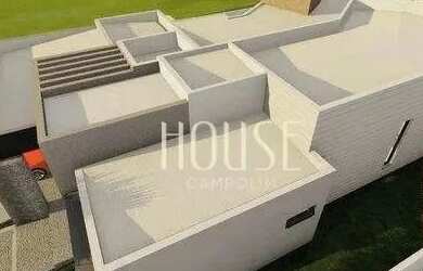 Imagem: A casa em condomínio possui 4 Dormitórios, 4 Banheiros, 4