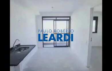 Imagem: O apartamento possui 1 Dormitório, 1 Banheiro, 28m² de Área