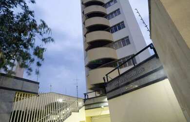 Imagem: O apartamento possui 4 Dormitórios, 4 Banheiros, 2 Vagas na