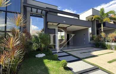 Imagem: A casa em condomínio possui 3 Dormitórios, 3 Banheiros, 3