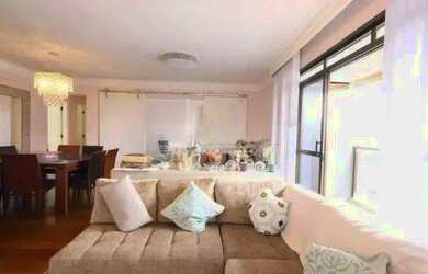 Imagem: O apartamento possui 4 Dormitórios, 5 Banheiros, 4 Vagas na